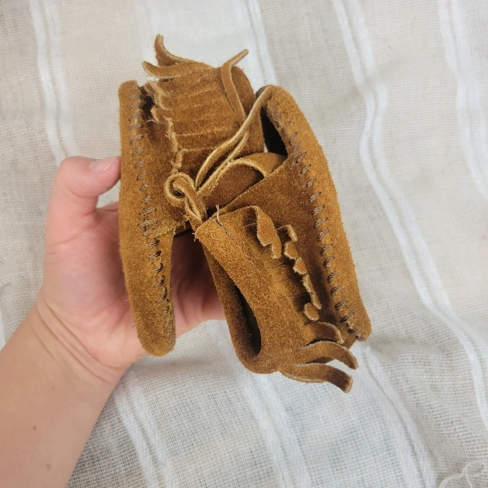 Minnetonka‎ Genuine Leather Moccasins Tan Brown Baby Toddler Size 3